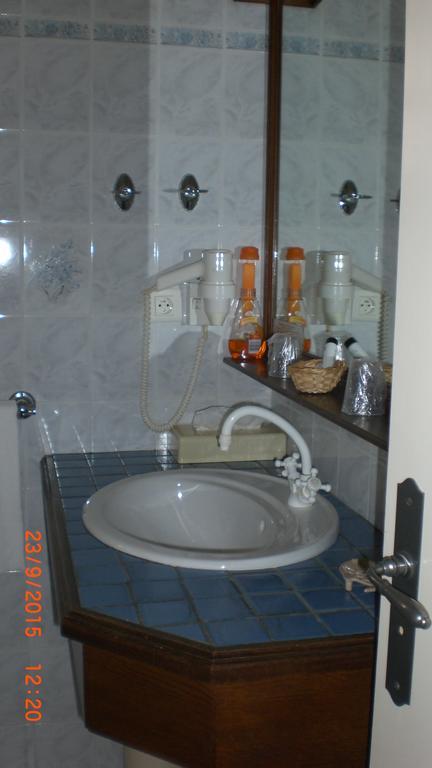 Auberge De L'Atre Quarré-les-Tombes Zimmer foto